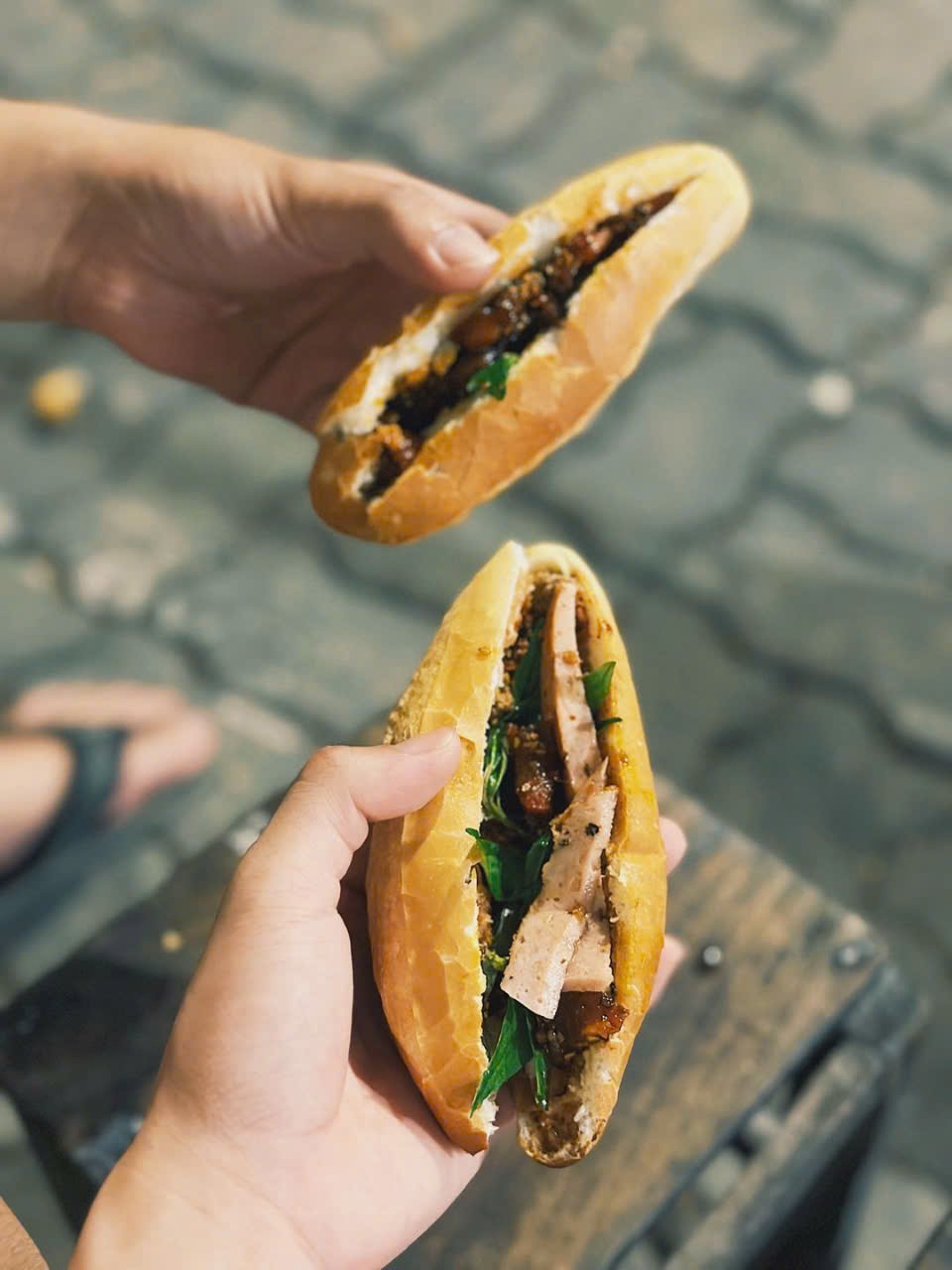 banh-my-nuong-cui-2-vhhnews