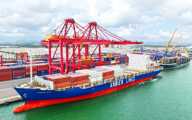 trung-tam-logistics-vhhnews