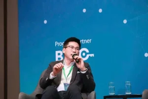 Ông Hoàng Đúc Trung của VinaCapital vhhnews