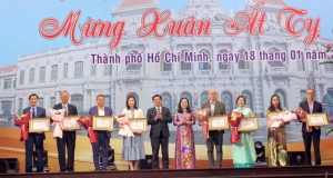 hcm-gap-mat-dai-bieu-nguoi-viet-nam-o-nuoc-ngoai-vhh