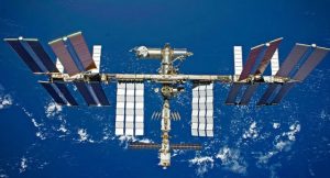 tram-iss-vu-tru-quoc-te-vhhnews