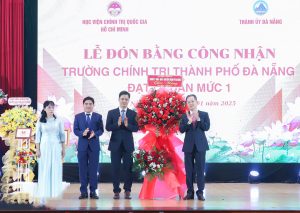 truong-chinh-tri-da-nang-vhhnews