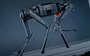 Trung Quốc ra mắt robot